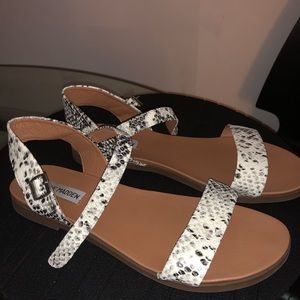 Steve Madden sandals